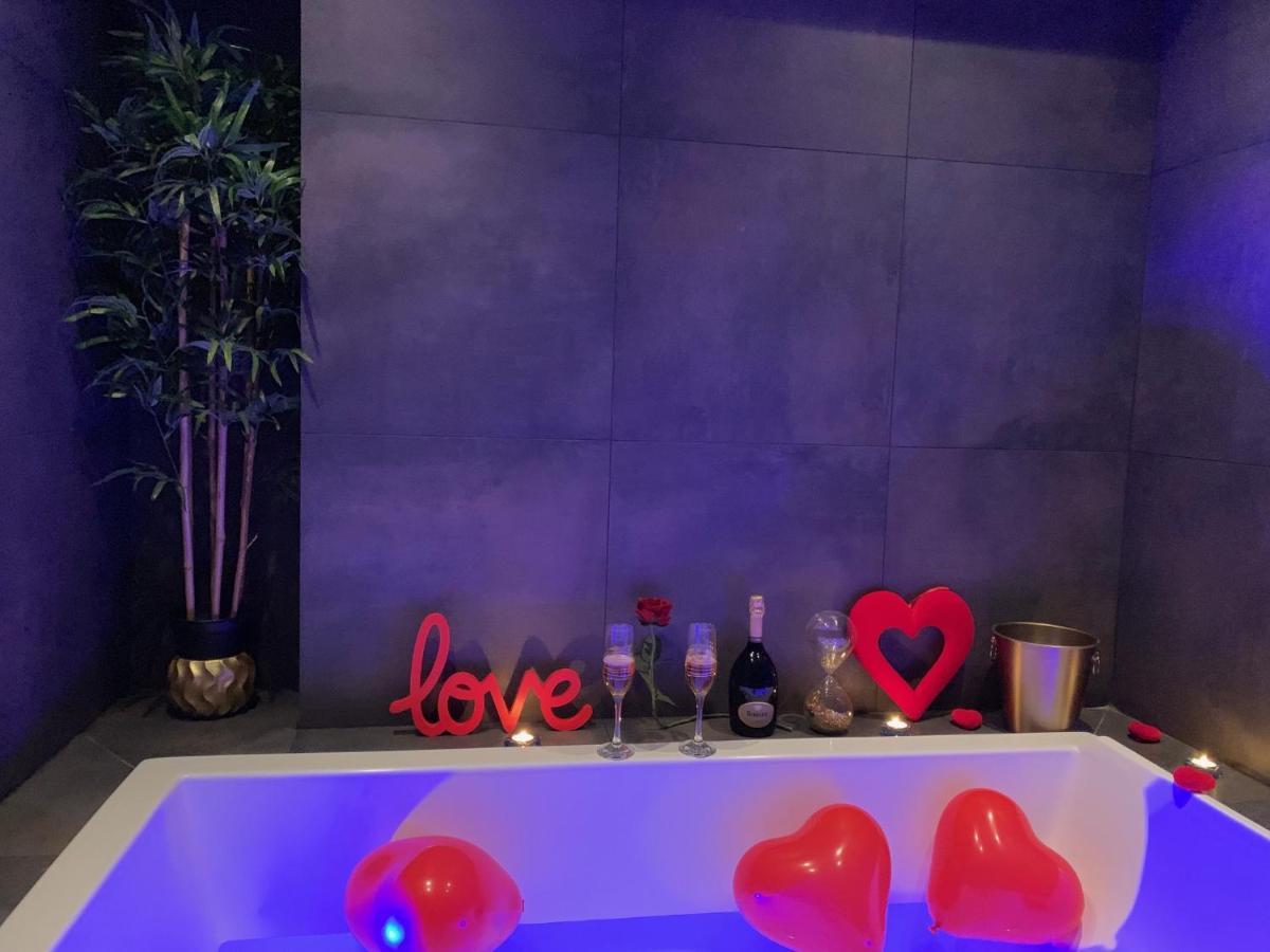 The Down Town Nenad'S Spa Dijon Bagian luar foto